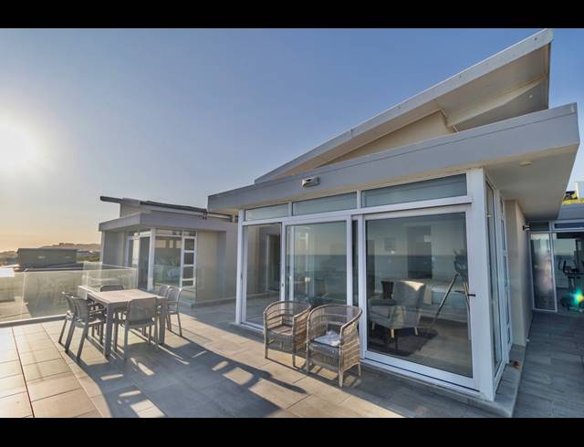 4 BEDROOM HOUSE FOR SALE IN PEARL BAY